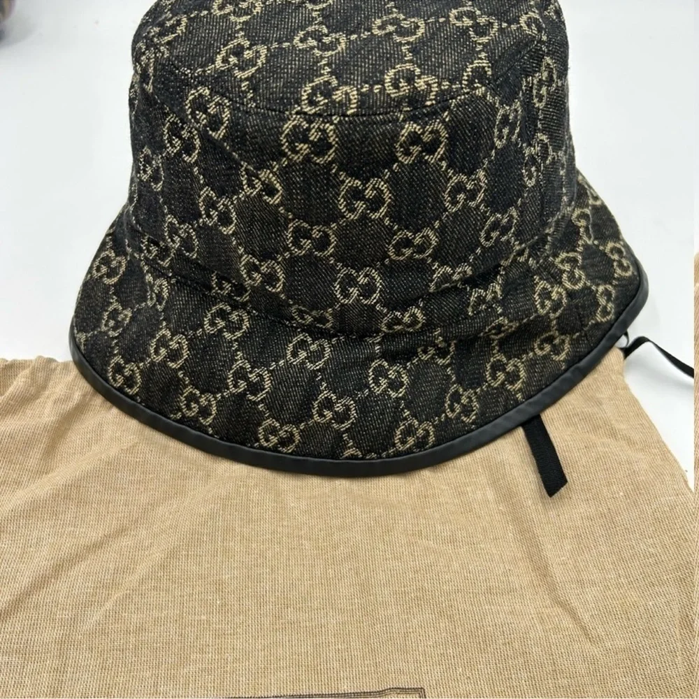Unisex Gucci, GG denim black/beige bucket hat, size medium, made in Italy